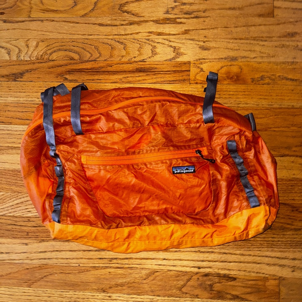 Patagonia LWT Vibrant Orange Duffel backpack Bag Packable